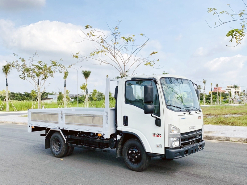isuzu-qkr-230-thung-lung-1