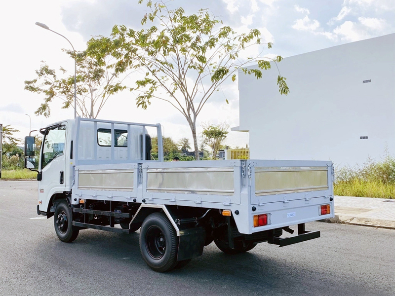 isuzu-qkr-230-thung-lung-4
